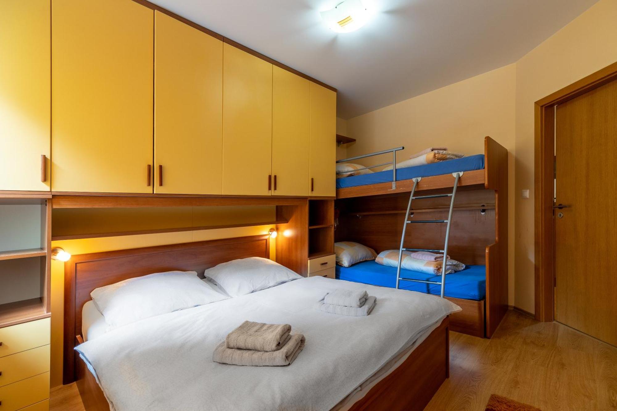 Rodinny Apartman Slnecnica Tale Exterior photo